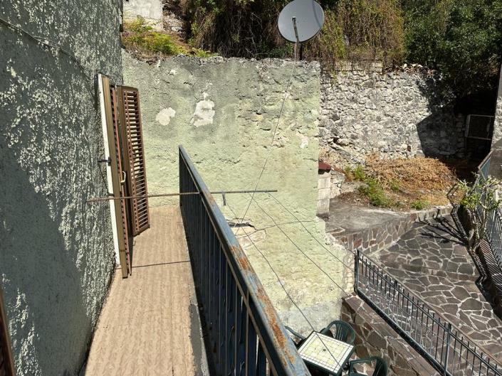 Image No.19-2 Bed House for sale