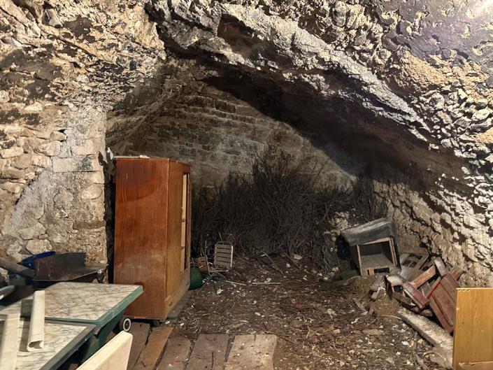 Image No.25-2 Bed House for sale