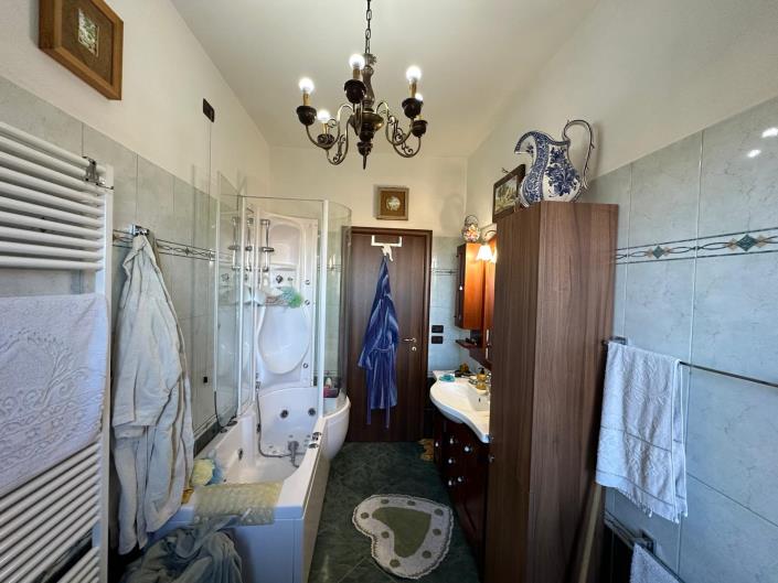 Image No.30-2 Bed Villa / Detached for sale