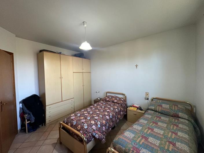 Image No.24-2 Bed Villa / Detached for sale