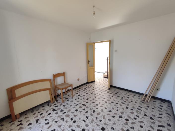 Image No.12-3 Bed Townhouse for sale