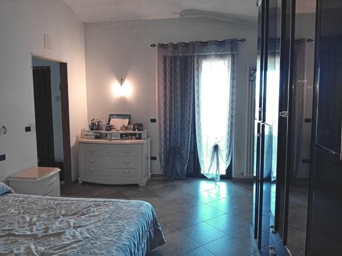 Image No.30-2 Bed Villa / Detached for sale