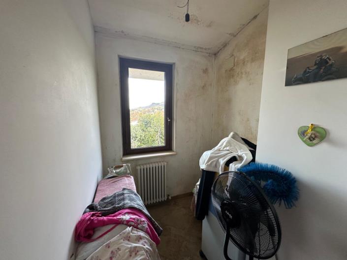 Image No.34-2 Bed Villa / Detached for sale