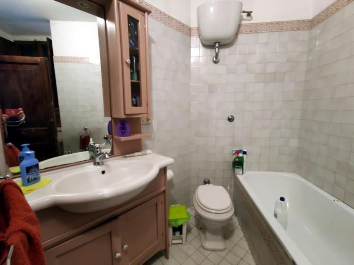 Image No.20-4 Bed Apartment for sale