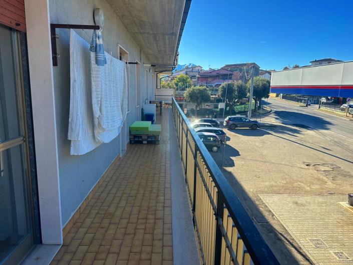 Image No.18-3 Bed Apartment for sale