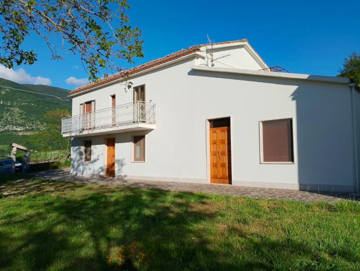 Image No.3-3 Bed Villa / Detached for sale