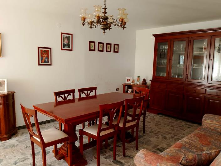 Image No.10-3 Bed Villa / Detached for sale