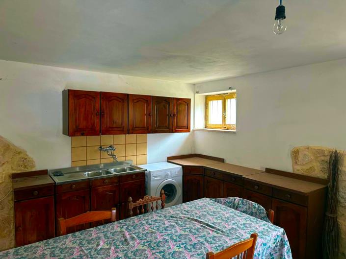 Image No.10-2 Bed House for sale