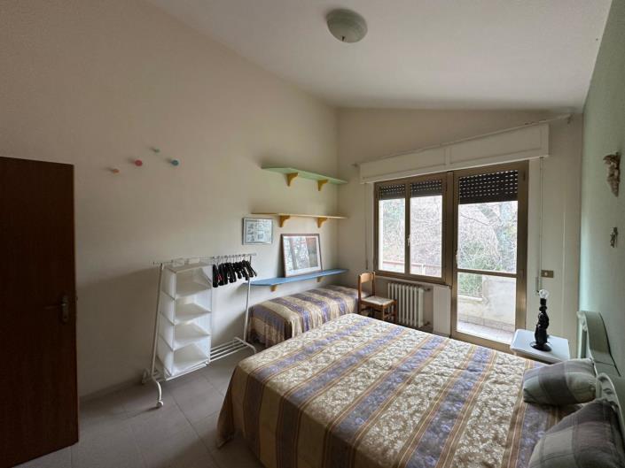 Image No.30-2 Bed House for sale