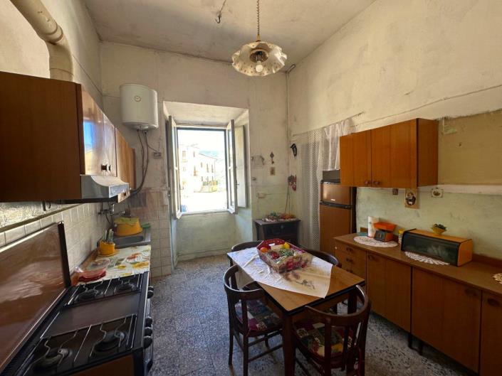 Image No.12-2 Bed Apartment for sale