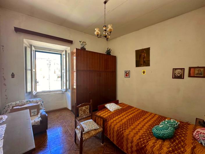 Image No.17-2 Bed Apartment for sale