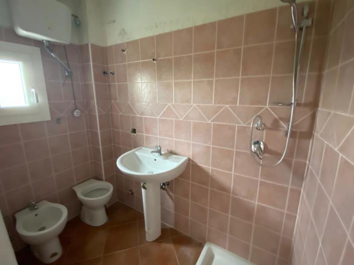 Image No.31-3 Bed House for sale