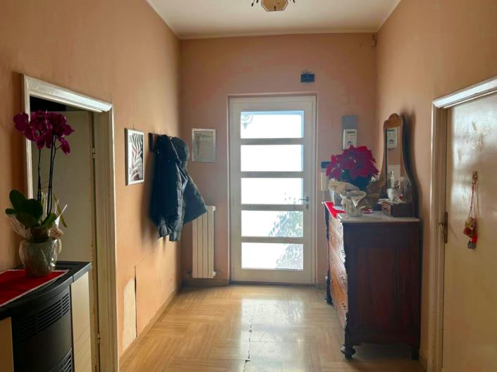 Image No.7-2 Bed Villa / Detached for sale