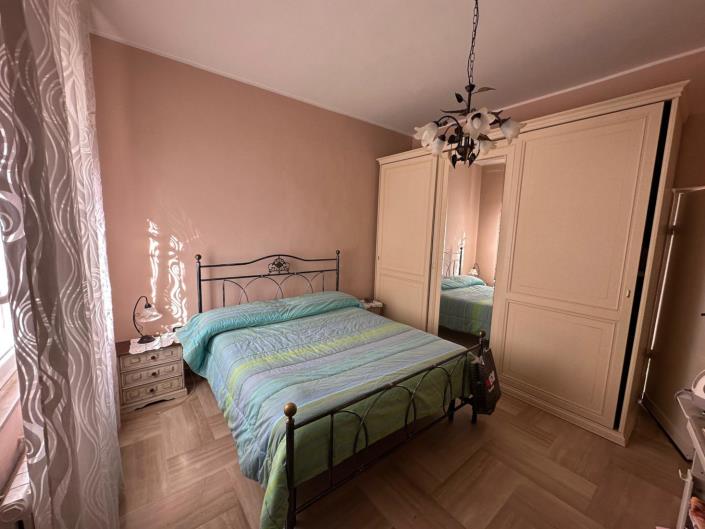 Image No.13-2 Bed Villa / Detached for sale