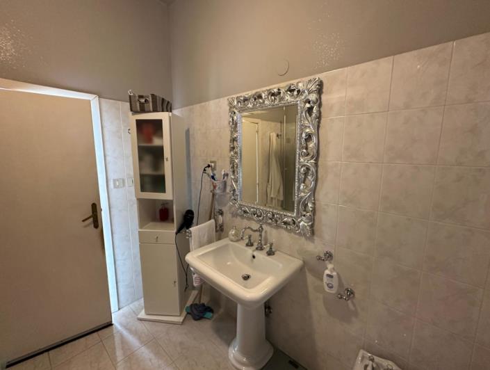 Image No.18-2 Bed Villa / Detached for sale