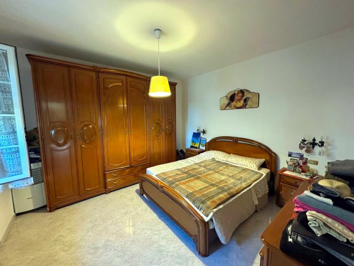 Image No.25-2 Bed Villa / Detached for sale