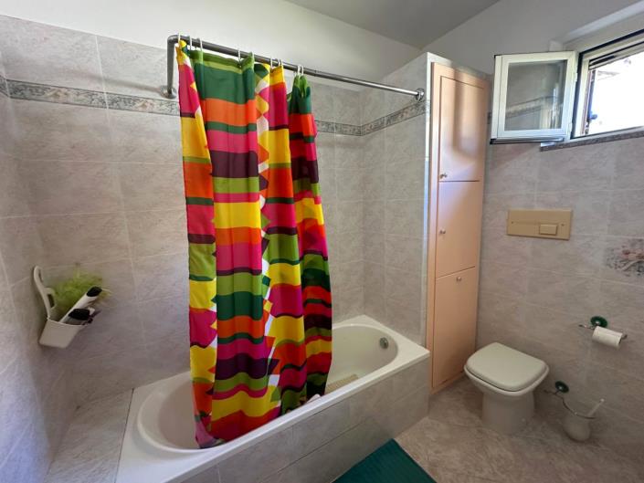 Image No.29-2 Bed Villa / Detached for sale