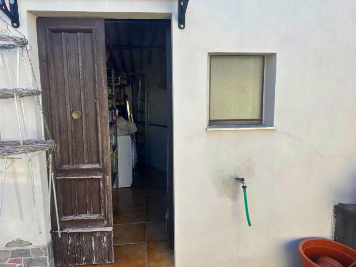 Image No.32-2 Bed Villa / Detached for sale