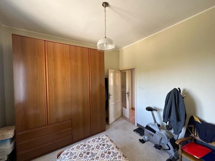 Image No.12-4 Bed Property for sale