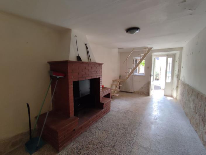 Image No.19-1 Bed Townhouse for sale