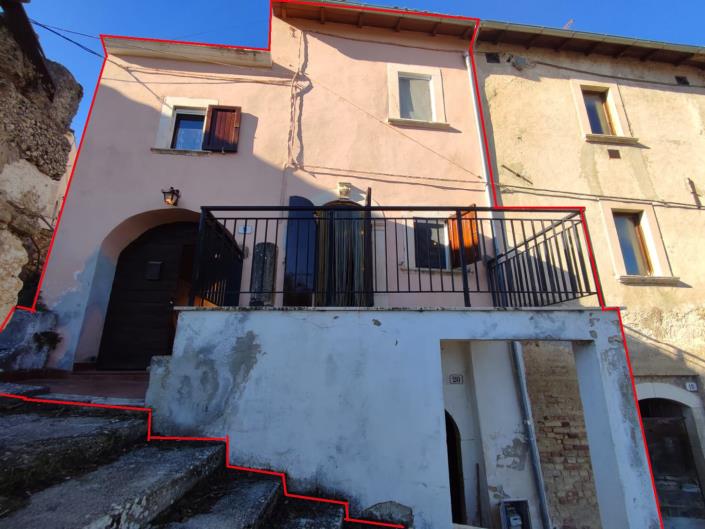 Image No.4-Maison de ville de 4 chambres à vendre à Caporciano