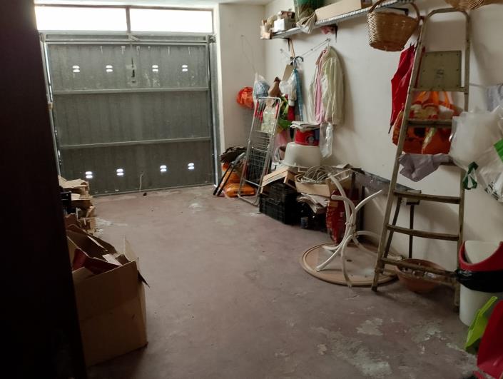 Image No.18-4 Bed Property for sale