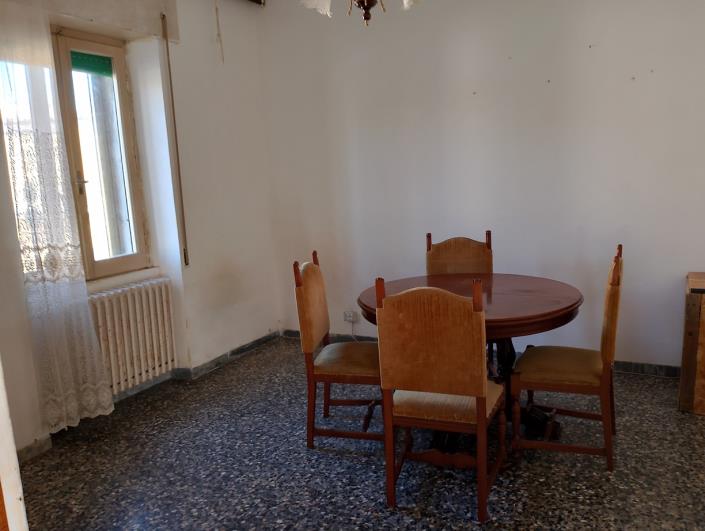 Image No.3-4 Bed Townhouse for sale