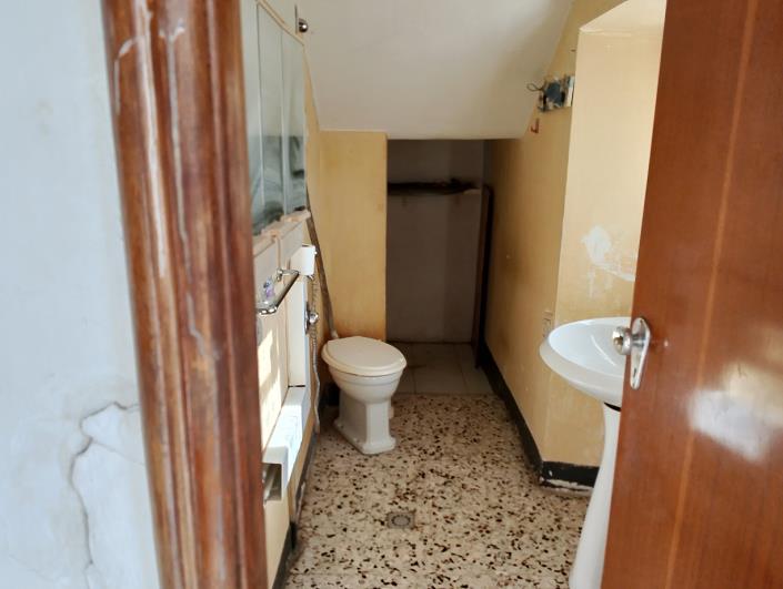 Image No.7-4 Bed Townhouse for sale