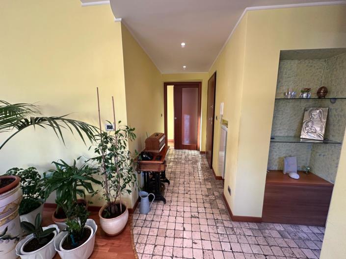 Image No.17-3 Bed Apartment for sale