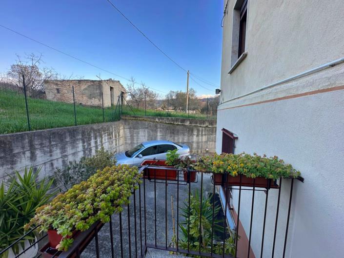 Image No.29-3 Bed Apartment for sale