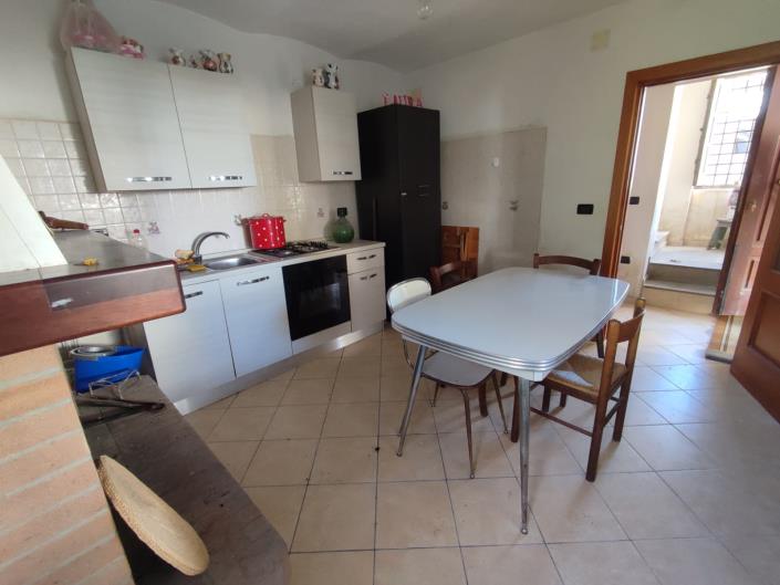 Image No.6-Villa / Détaché de 7 chambres à vendre à Ari