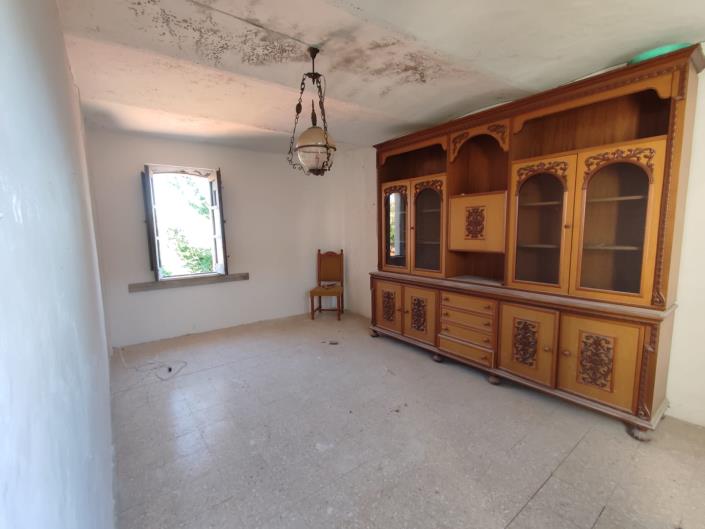 Image No.13-Villa / Détaché de 7 chambres à vendre à Ari