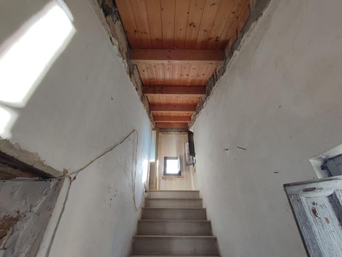 Image No.19-Villa / Détaché de 7 chambres à vendre à Ari