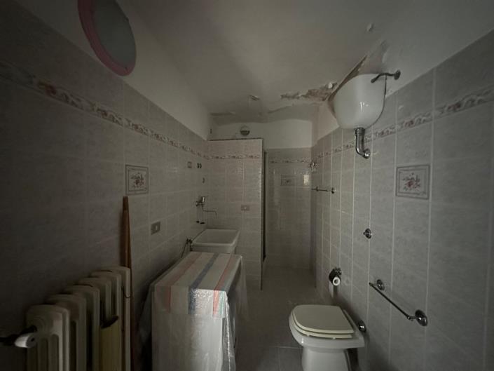 Image No.19-1 Bed Property for sale