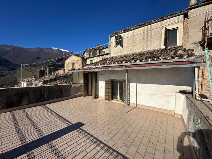 Image No.20-1 Bed Property for sale