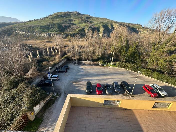 Image No.3-Appartement de 4 chambres à vendre à Torre de'Passeri