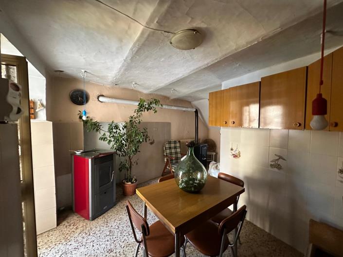 Image No.7-2 Bed Property for sale