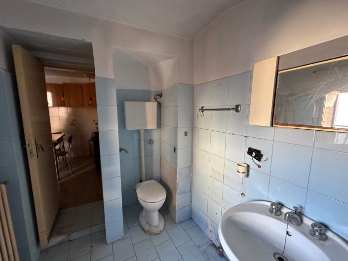 Image No.13-2 Bed Property for sale