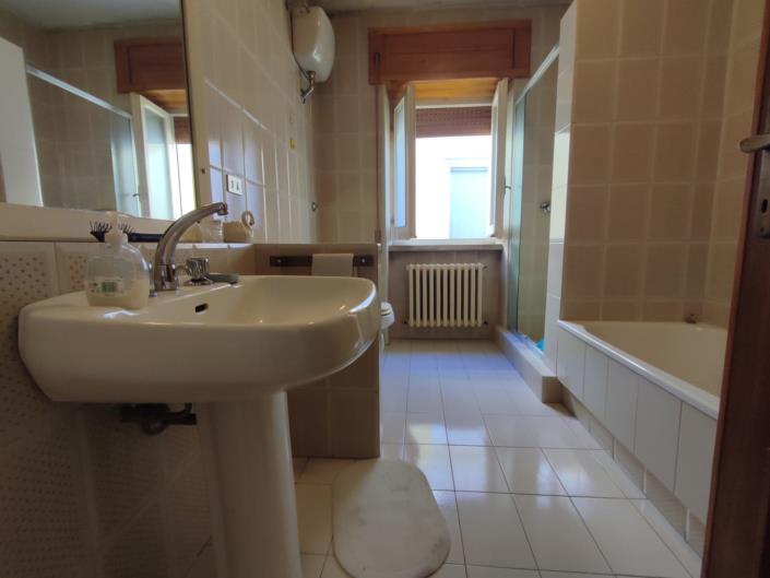 Image No.23-3 Bed Apartment for sale