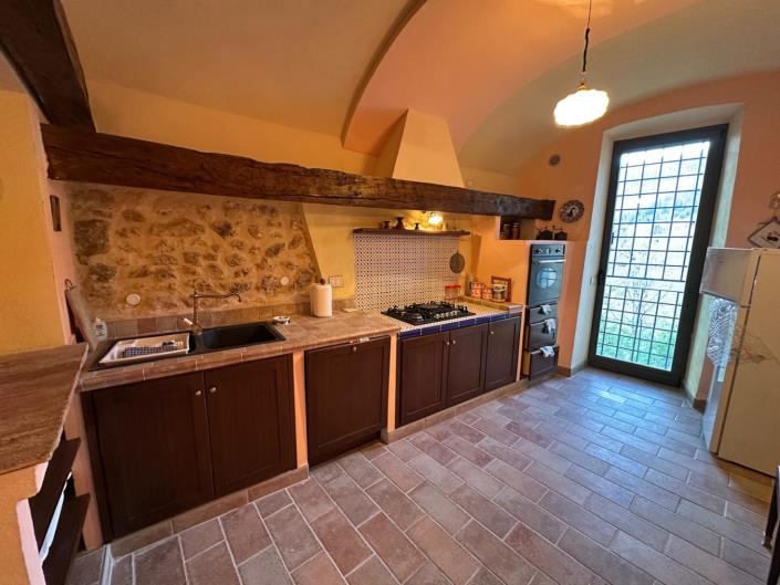 Image No.11-3 Bed Apartment for sale