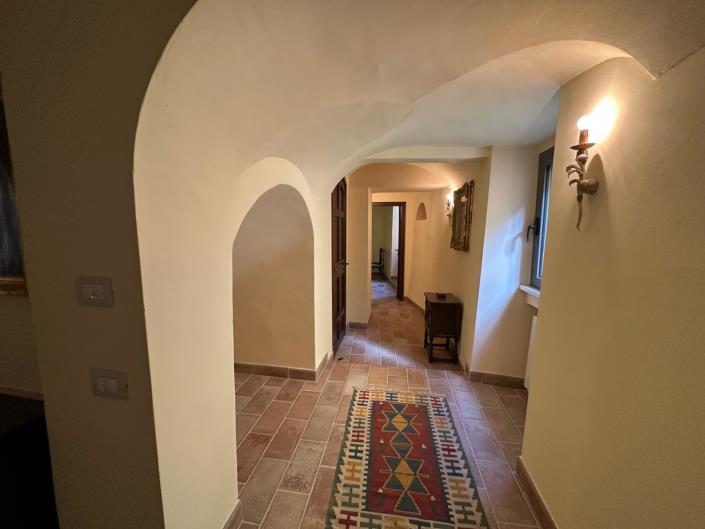 Image No.18-3 Bed Apartment for sale