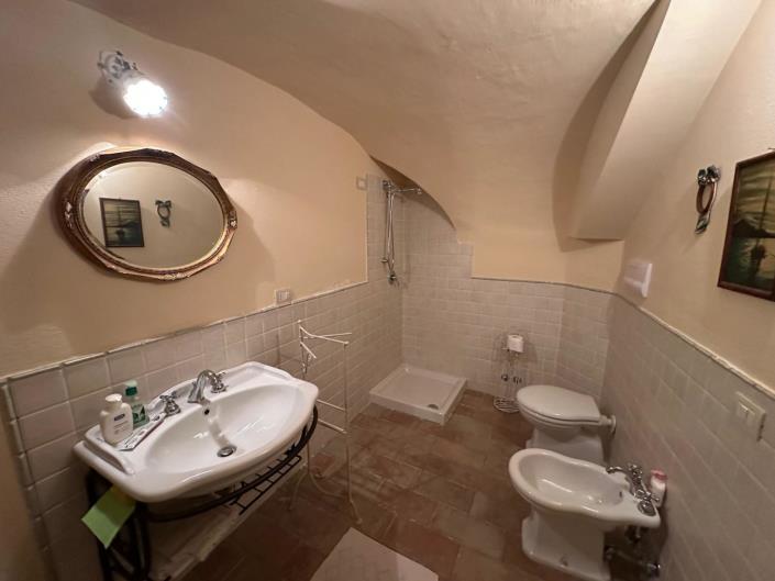 Image No.29-3 Bed Apartment for sale