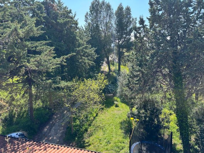 Image No.10-4 Bed Property for sale