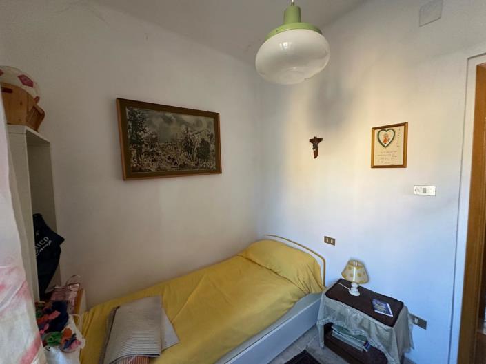 Image No.25-3 Bed Apartment for sale