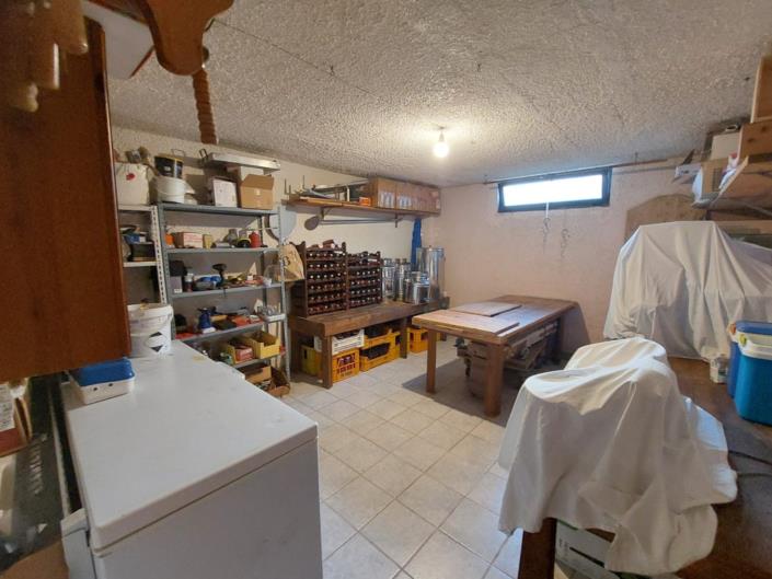 Image No.23-3 Bed Property for sale