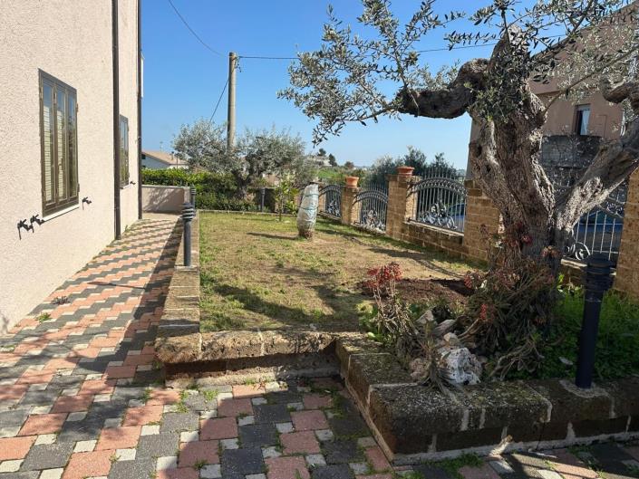 Image No.11-6 Bed Villa for sale