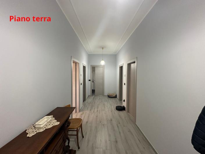 Image No.17-6 Bed Villa for sale