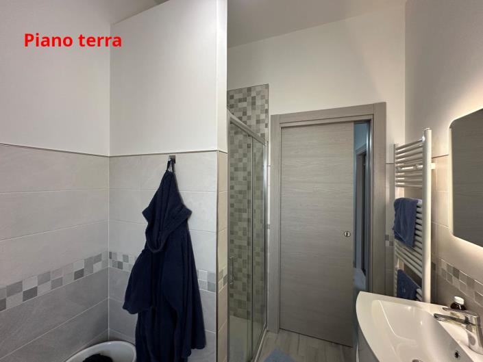 Image No.23-6 Bed Villa for sale