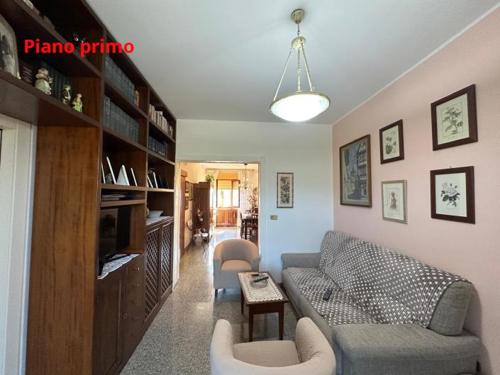 Image No.27-6 Bed Villa for sale