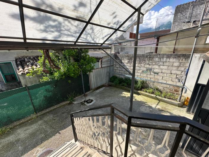 Image No.5-2 Bed Property for sale